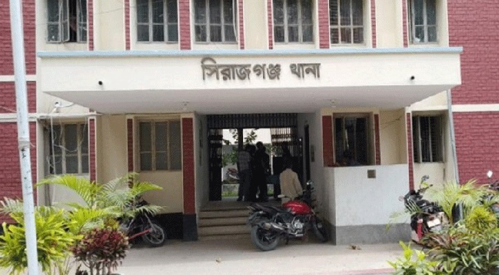 স্ত্রীকে কুপিয়ে হত্যা করলো মাদকাসক্ত স্বামী
